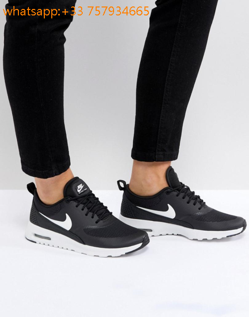 air max thea noir et blanche