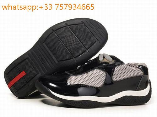 basket prada